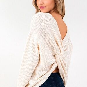 525 America Revolve Two Way Twist Sweater in Cream NEW With Tags MSRP 149.90